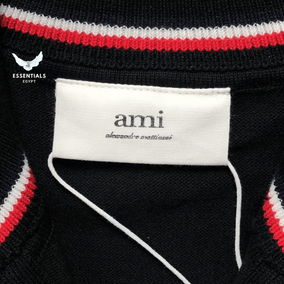 AMI Paris Sweatshirt – Zip - Up Minimal Logo - ESSENTIALS EGYPT