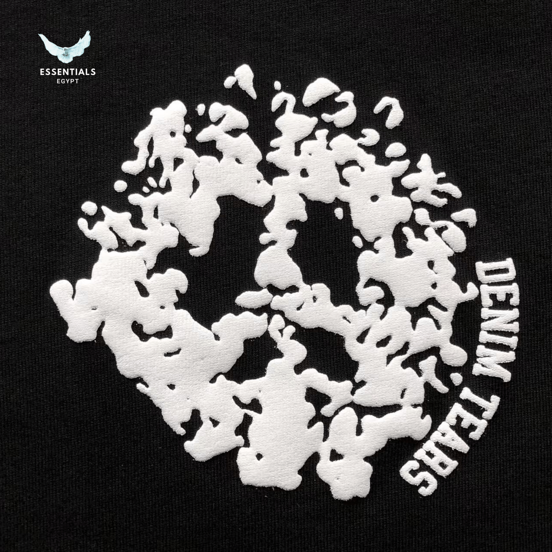 Denim Tears T-Shirt – White Cotton Wreath Chest Print - ESSENTIALS EGYPT