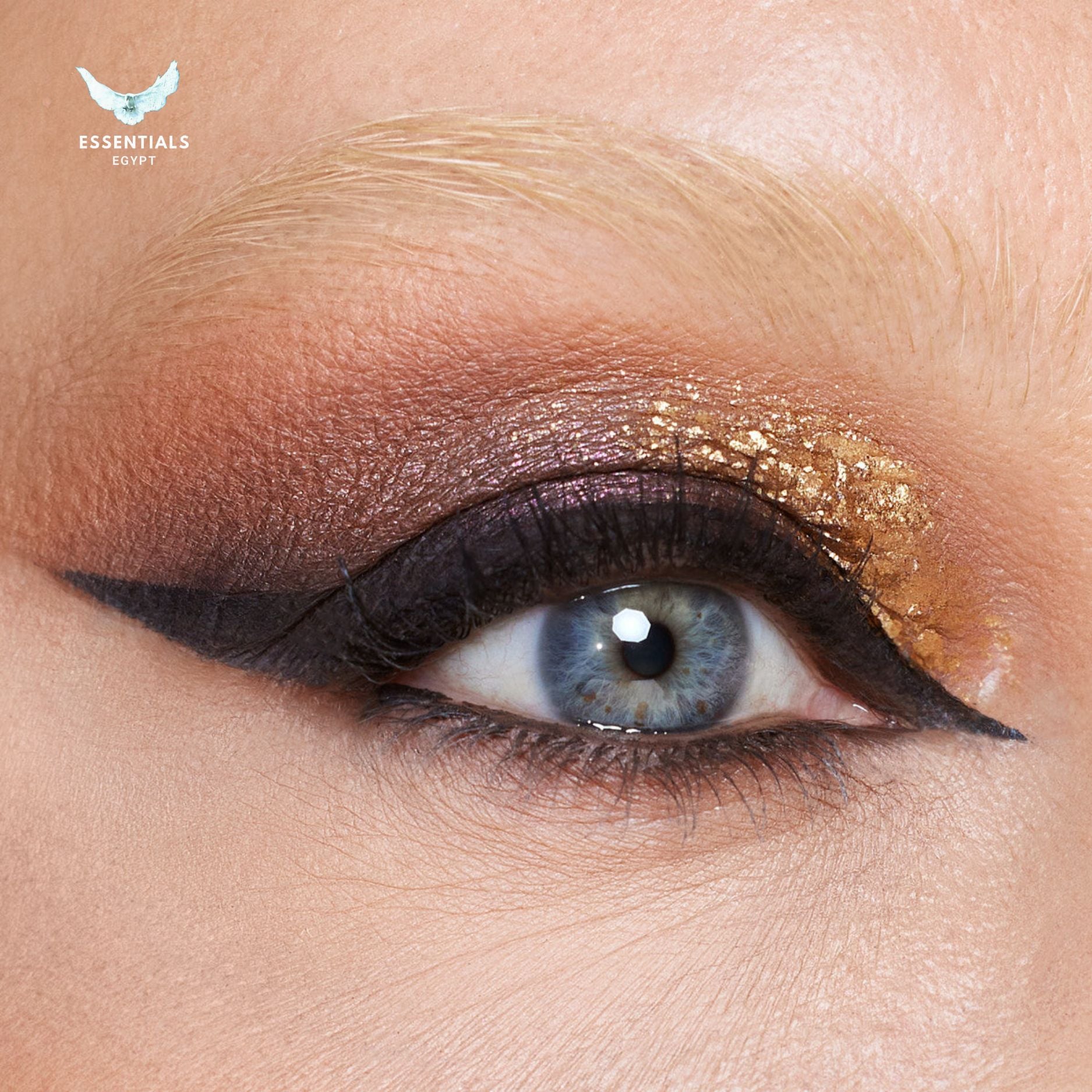 Huda Beauty Empowered Eyeshadow Palette - ESSENTIALS EGYPT